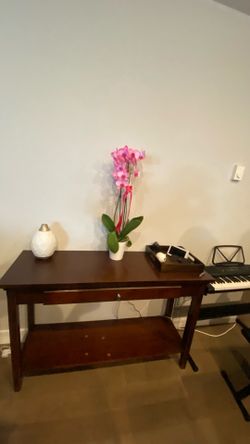 Console table