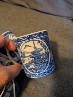 Set of 4 Blue & White Scenic Ceramic Mugs