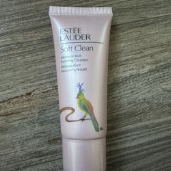 Estée Lauder Soft Clean