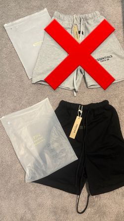 Fear of God Essentials Sweat Shorts Black size small