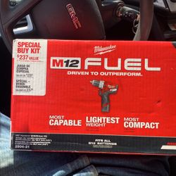 Milwaukee Fuel M12 Hammer Drill New