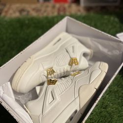 Jordan 4 metallic gold 