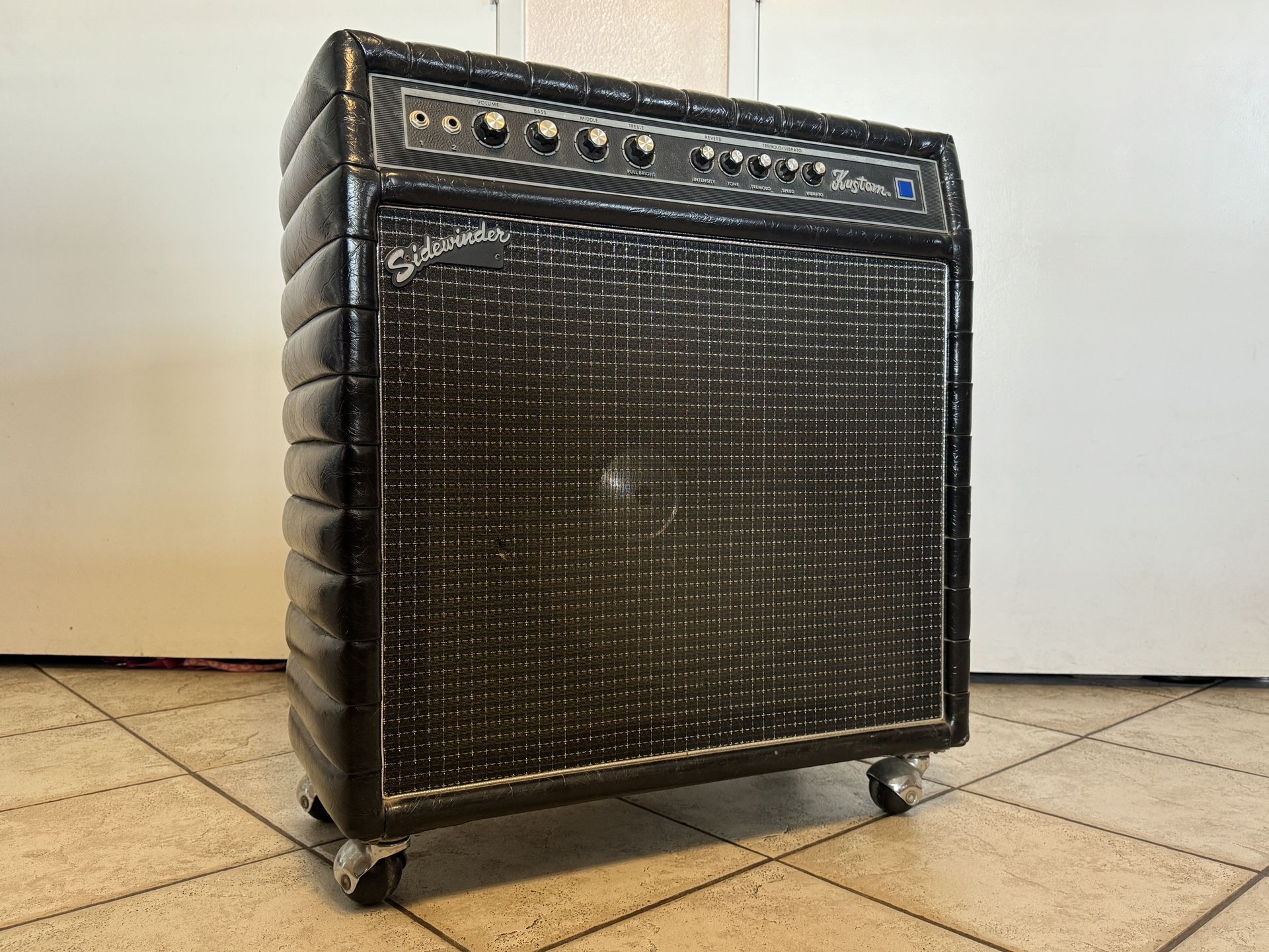 Vintage 1970s Kustom 24-C Sidewinder Tuck N’ Roll Guitar Amplifier