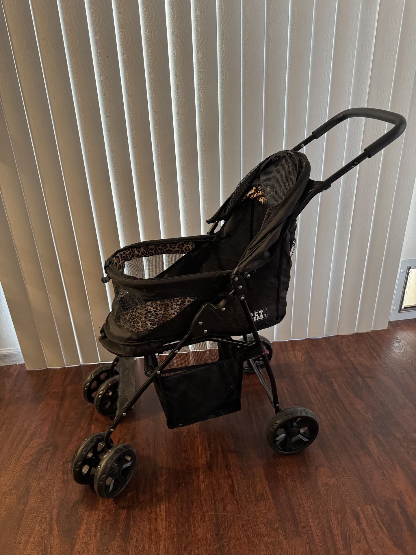 Pet Gear Pet Stroller for small dog or cat