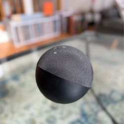 Amazon Echo Smart Speaker (Black) – Excellent Condition