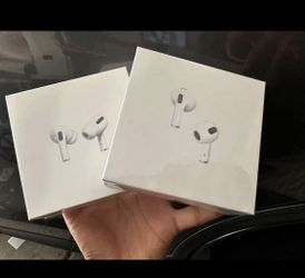 BRAND NEW SEALED BLUETOOTH HEADPHONES 