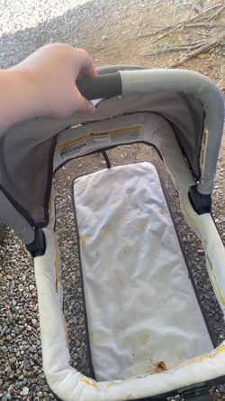 Pack and play Playpen