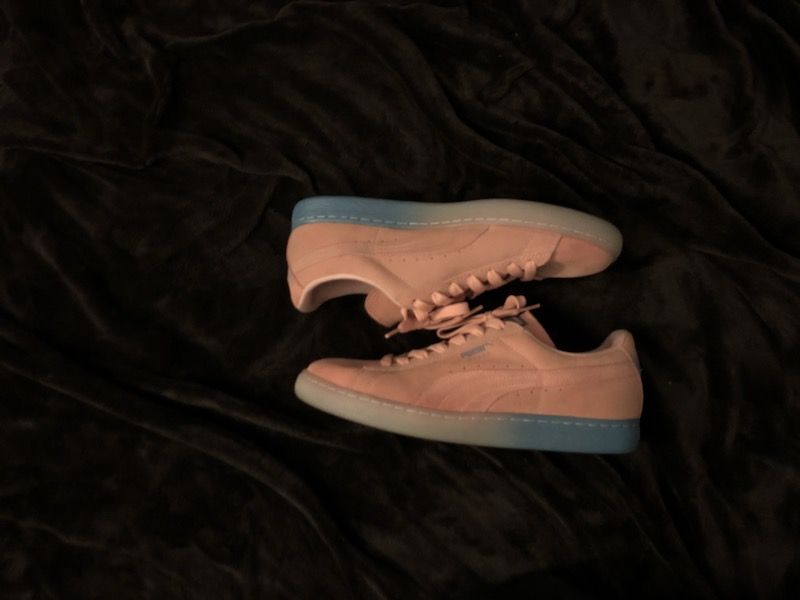 Limited Edition Pink Dolphin Pumas