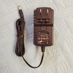 10V 3000mA 3A AC Adapter DC Charger Power Supply 5.5mm x 2.5mm Center Positive   Ig