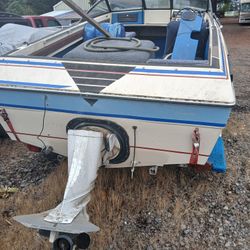16ft Boat 4 Cylinder Chevy 2 Motor Omc Outdrive.