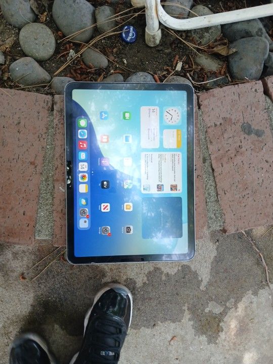 IPad M2