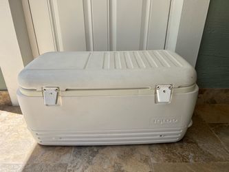 Igloo 100 qt Quick & Cool Cooler, Size: 35”L x 17”W x 17”H
