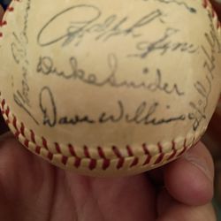 Autograph Ball 