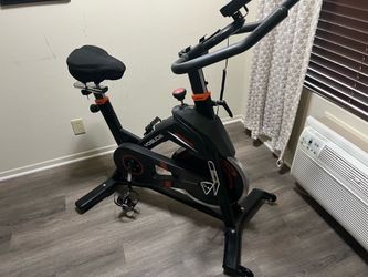Yosuda Stationary Exercise Bike with Gel Seat Cover (MAKE AN OFFER! I need to sell by April 30!)