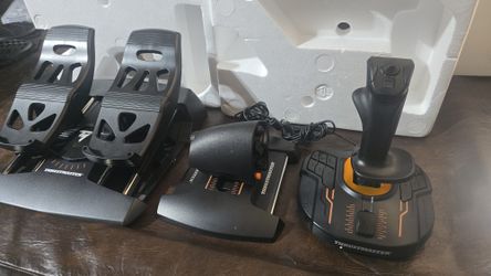 Flight Simulator T16000M