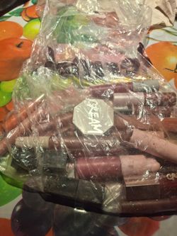 Set of lipsticks full bag