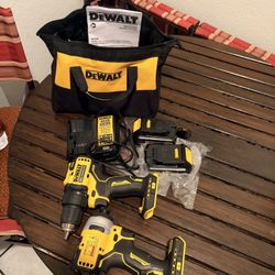 DeWalt Electric Drill Set
