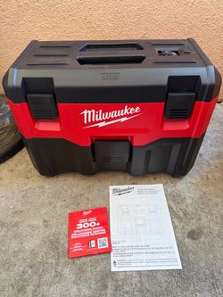 Milwaukee M18 2 Gal. Wet/Dry Vacuum (Vacuum-Only)