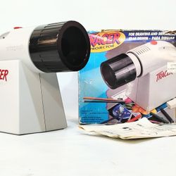 ARTOGEAPH TRACER PROJECTOR – EXCELLENT CONDITION W/ ORIGINAL BOX & MANUAL