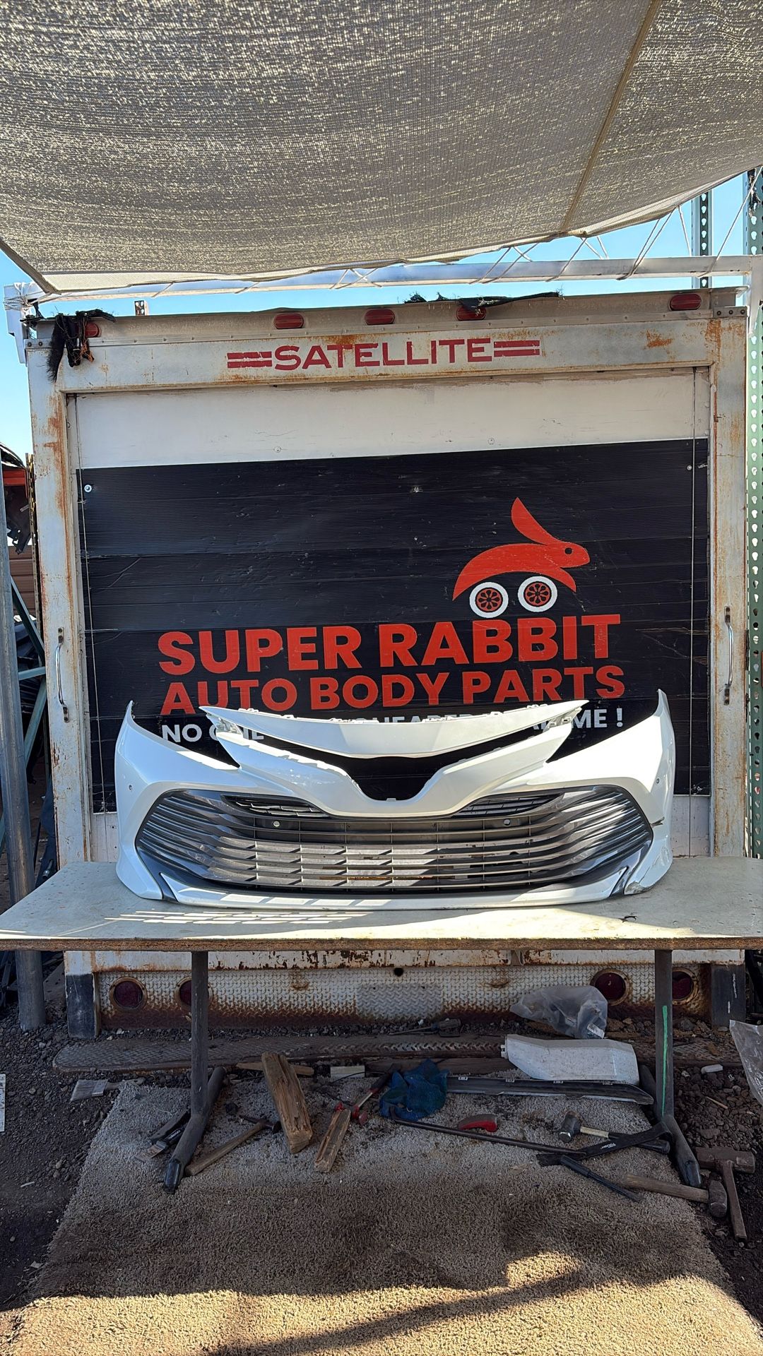 2018 Camry Le XLE Bumper Front OEM 2020