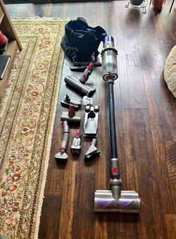 Dyson cordless vacuum v10