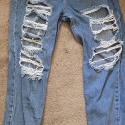 Size $13 Women's Jeans - $10