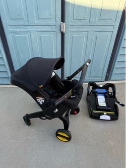 Doona stroller/ car seat