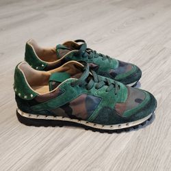 Valentino Garavani Sneakers FIRM PRICE