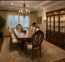 Paradiso Michael Amini Complete Dining Set
