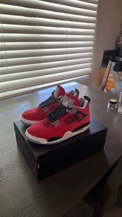 Jordan 4 Retro