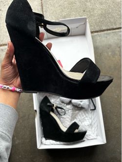Women’s shoes