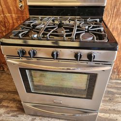 GAS STOVE 