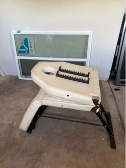 Massage bed or lashing bed