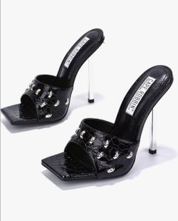 Black Tennon Crocodile Square Toe Spike Heels by CAPE ROBBIN