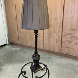 Old world, table lamp