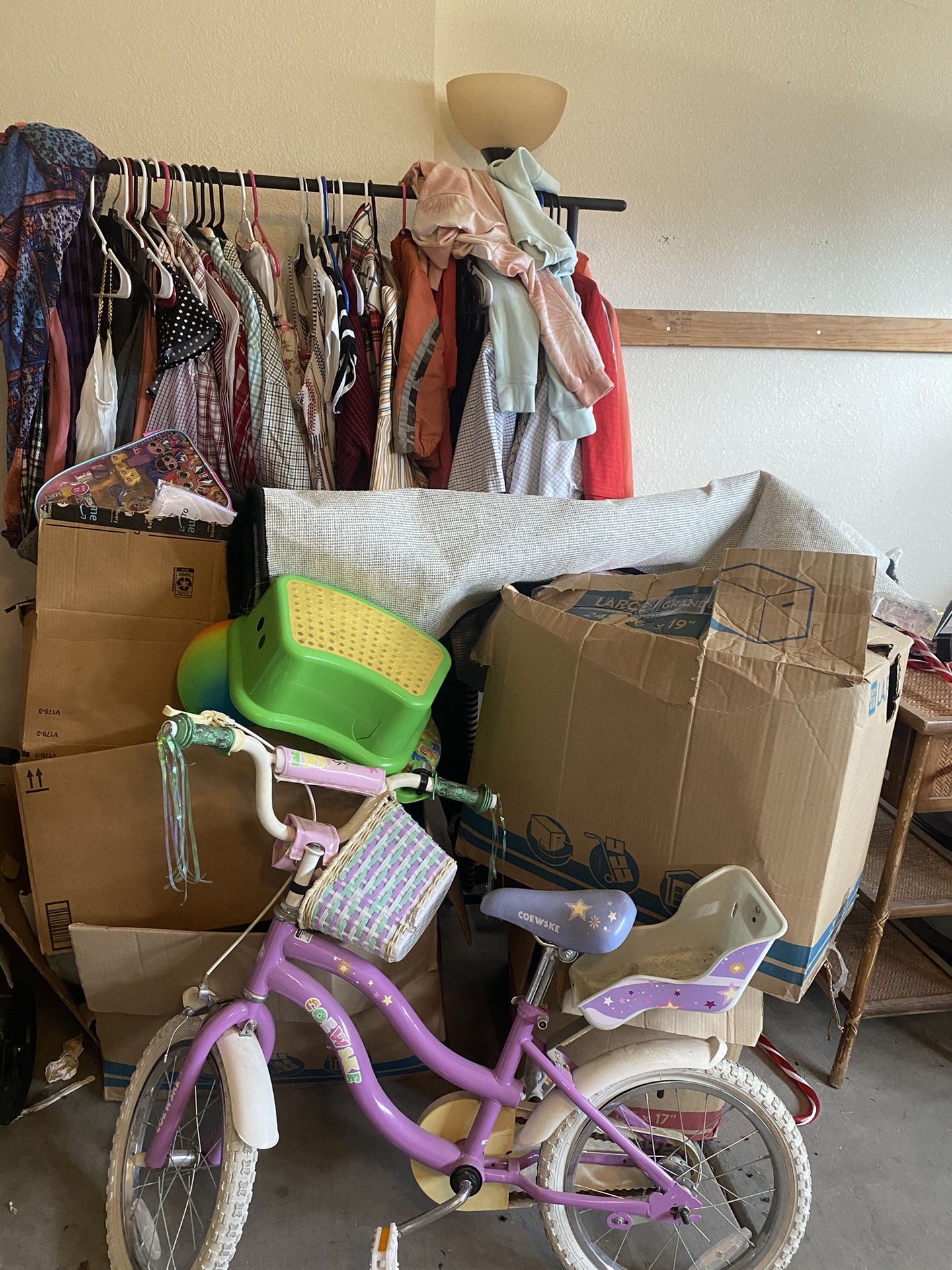 Everything $1 Each. Come Look