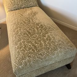 Vintage Upholstered Lounge