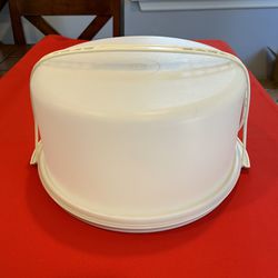 Vintage Tupperware Round Cake Carrier