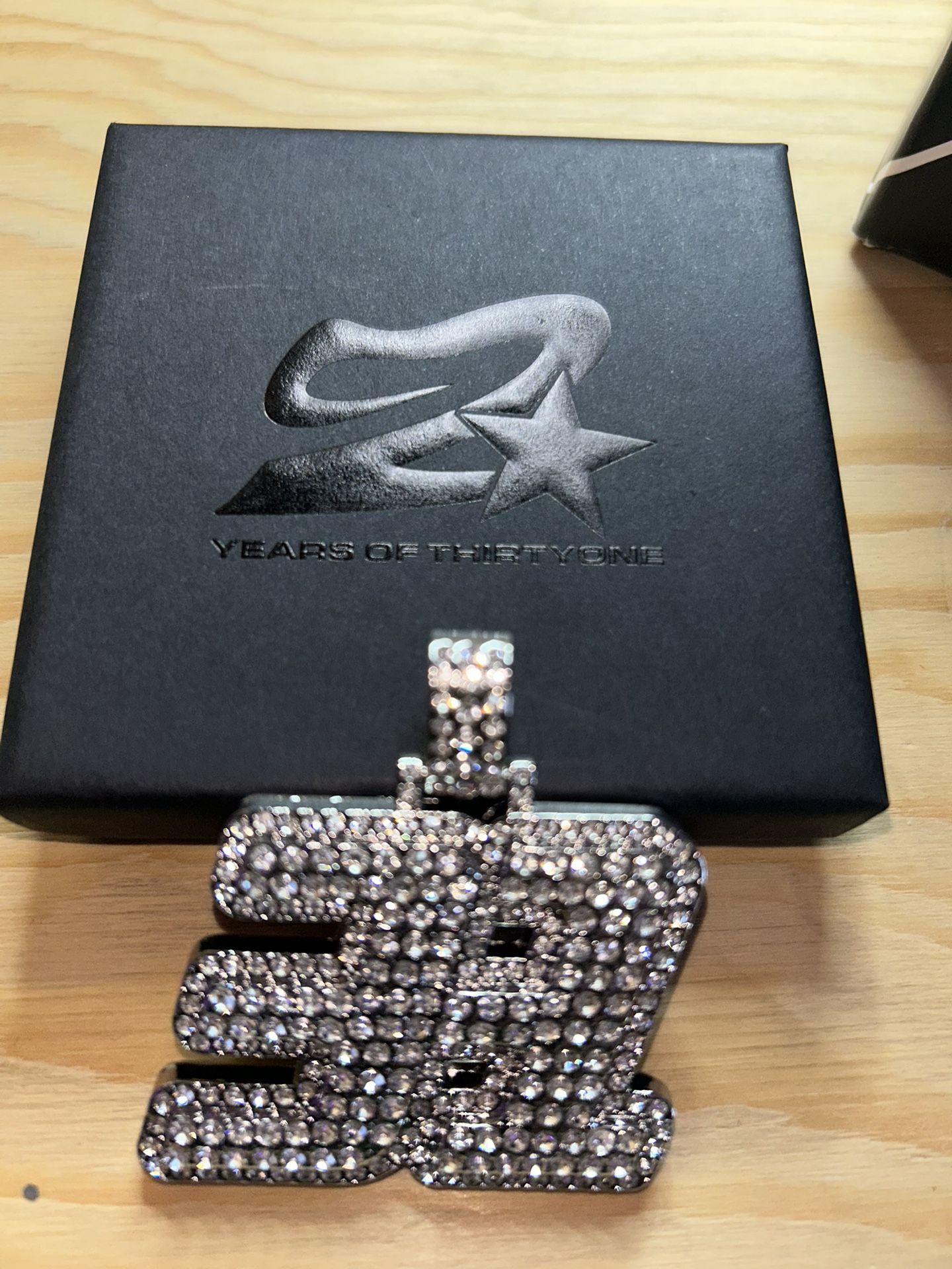 31 Hats Pendant 