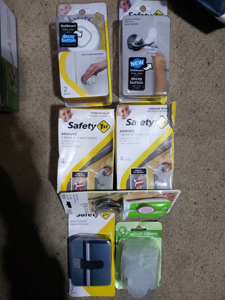 Safety 1st Babyproofing Items All New In Package