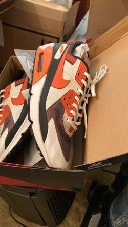 Nike Air Max 90 Sneakers