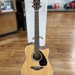 YAMAHA FGX800C ACOUSTIC ELECTRIC GUITAR IN USED CONDITION, NO CASE
