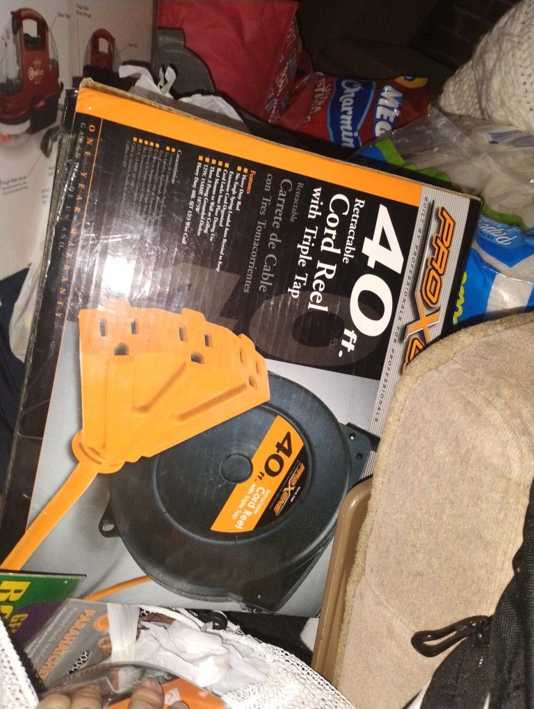 40 Ft Retractable Extension Cord