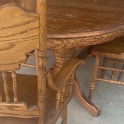 Beautiful Table 6 Chairs $150.00