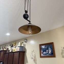 Overhead Light  / Adjustable Pulley Lighting