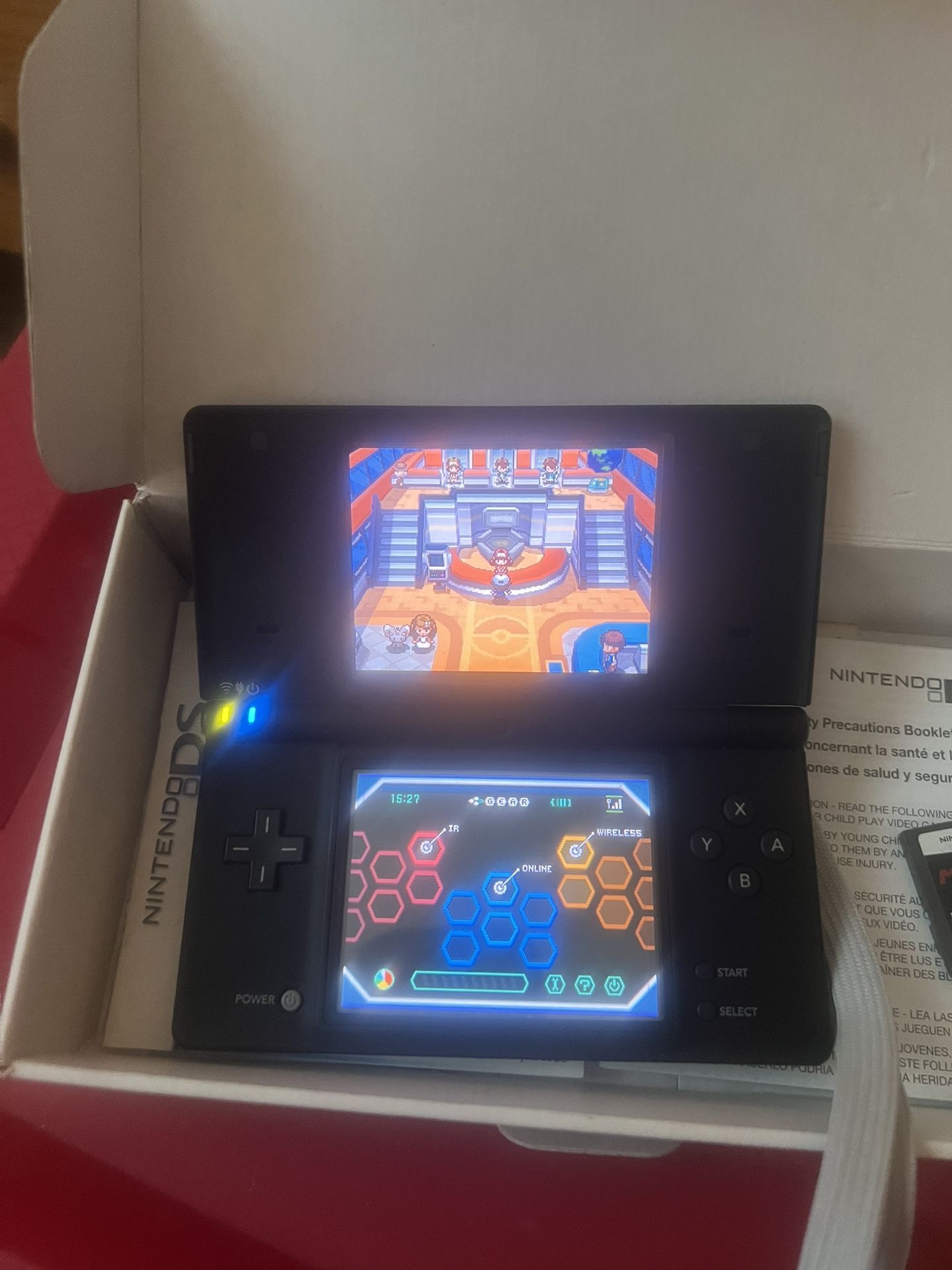 DSi Nintendo Black With 2 Games Pokémon Game