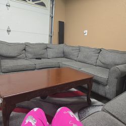 Sofa set with Table 