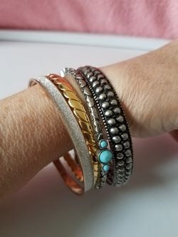 Bangle bracelet set