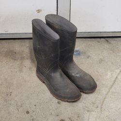 Size 10/11 Rubber Work or Rain Boots / Wellies