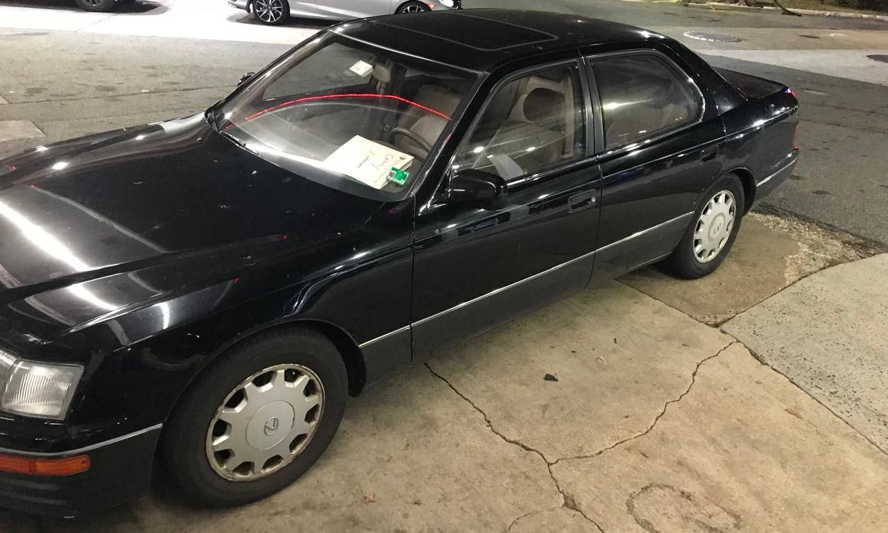 1996 Lexus LS 400
